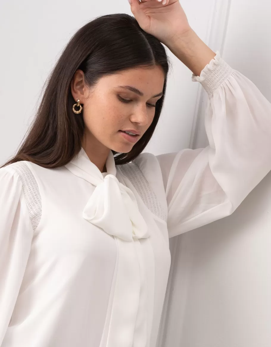 Shop Seraphine Blusa De Premama Blanca Con Lazo En La Parte Delantera